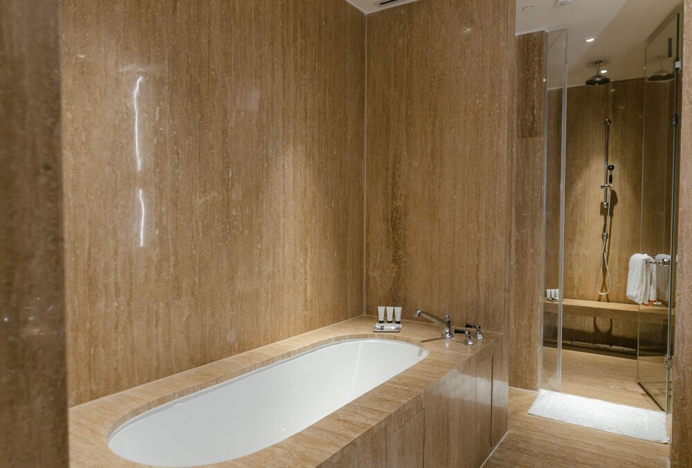 Grand Hyatt Gurgaon 47/48