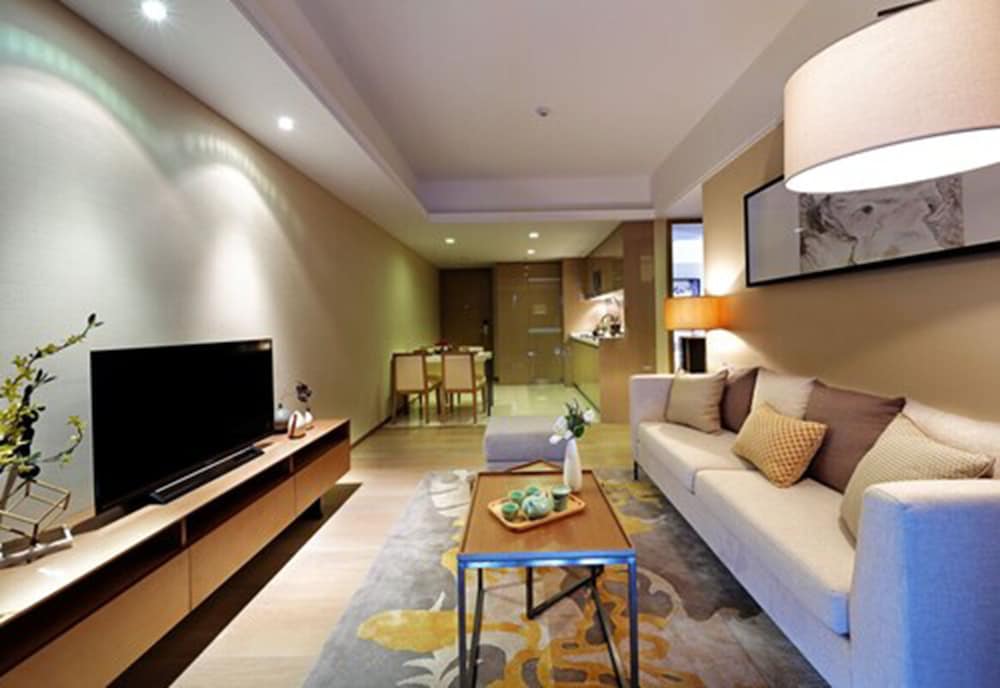 Yuwa Serviced Aparthotel 33/50