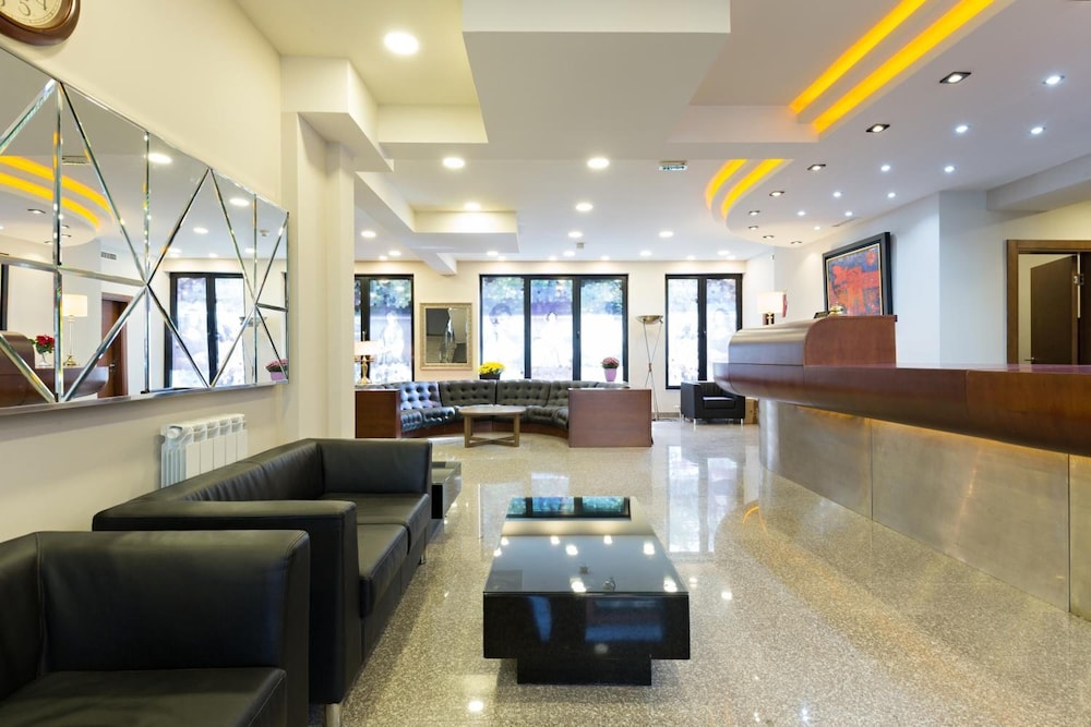 Sterling Hotel 6/49