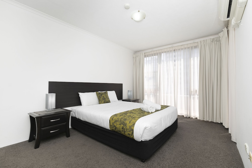 1 BEDROOM, APARTMENT