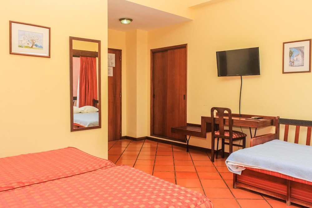 Colina Dos Mouros Hotel 16/60