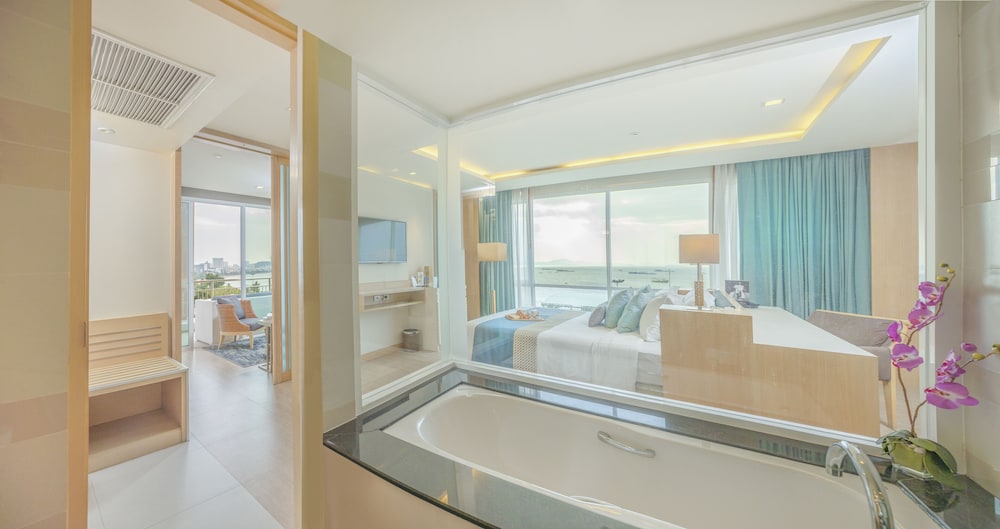 One Bedroom Suite