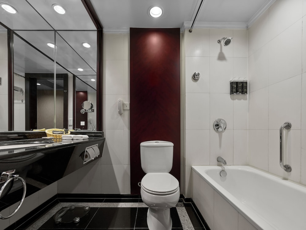 Poly Plaza Hotel Beijing 55/56