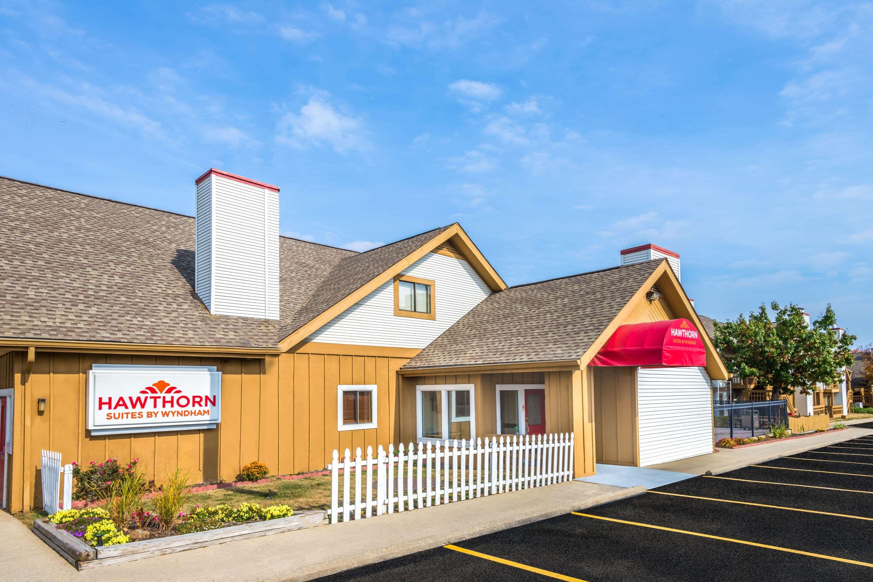 Hawthorn Extended Stay by Wyndham Dayton 2/27