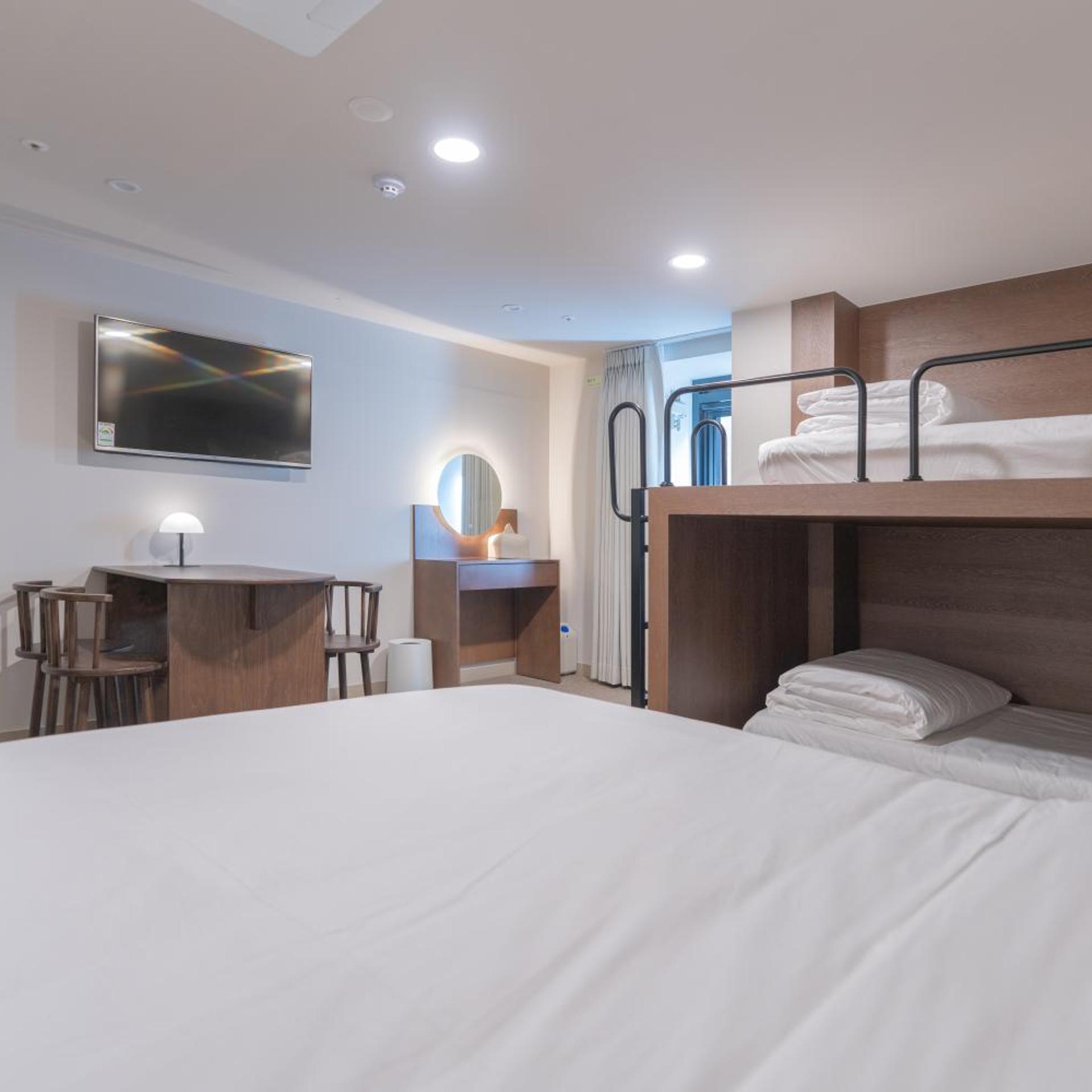 غرفة ديلوكس عائلية، Hotel Myeongdongjang 4/6