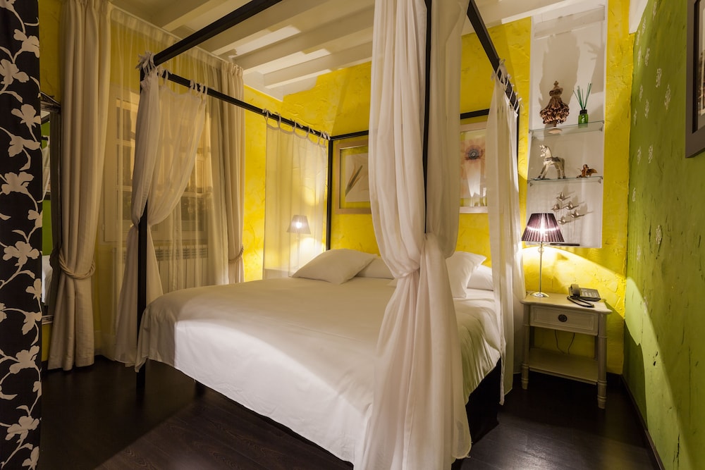 غرفة بسرير كوين، Hotel Rural el Bosque de la Anjana 4/10