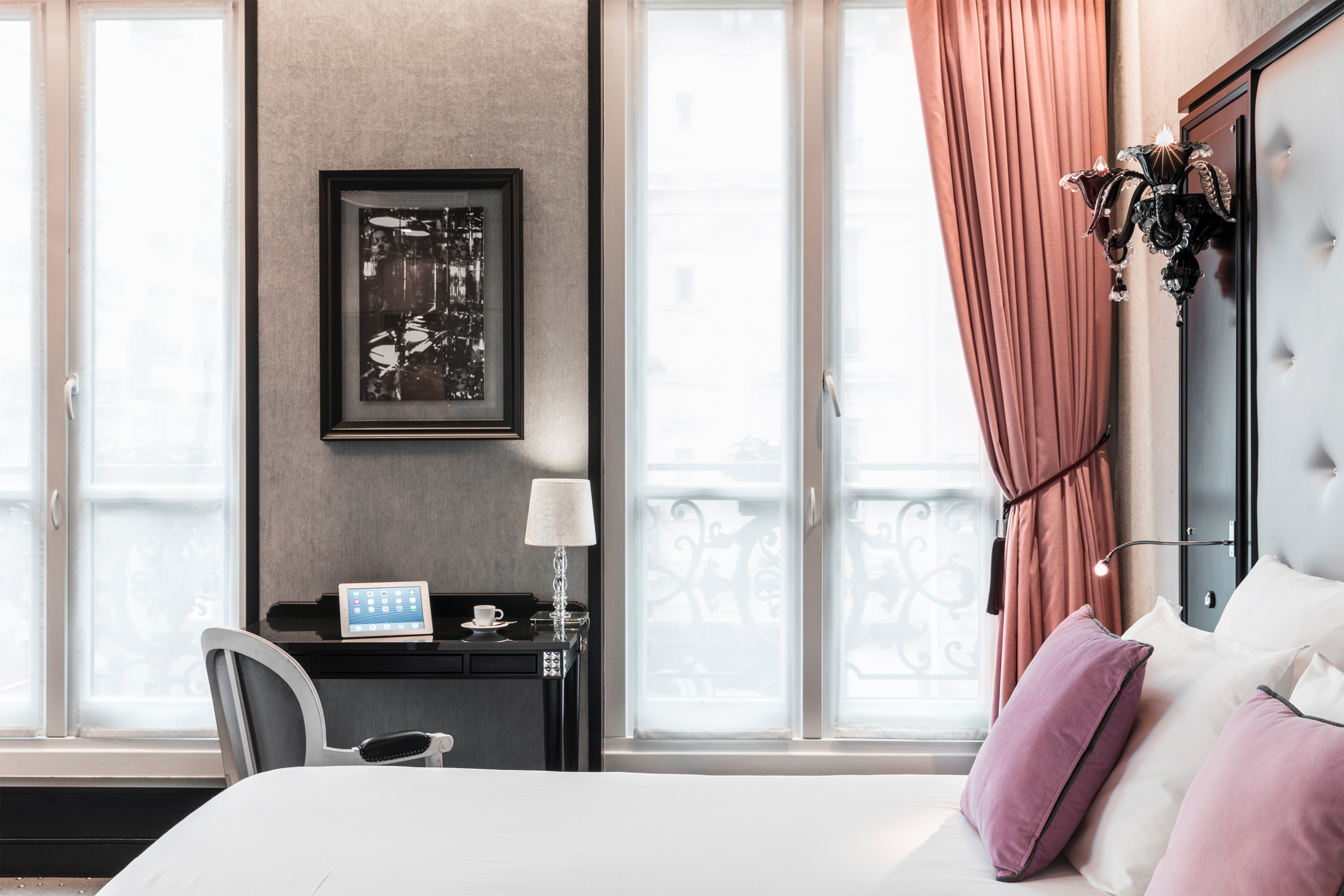 Incomparable, Suite