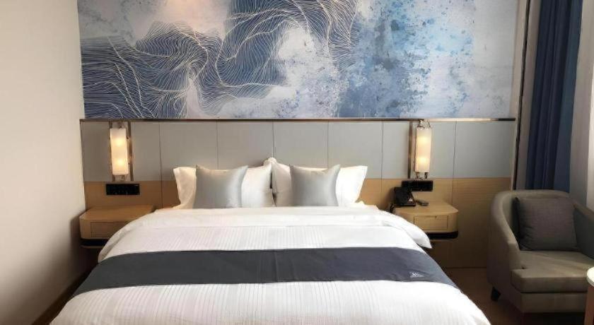 GreenTree Inn Qingdao Laixi High-speed Railway Station Shenzhen Road Express Hotel 15/47