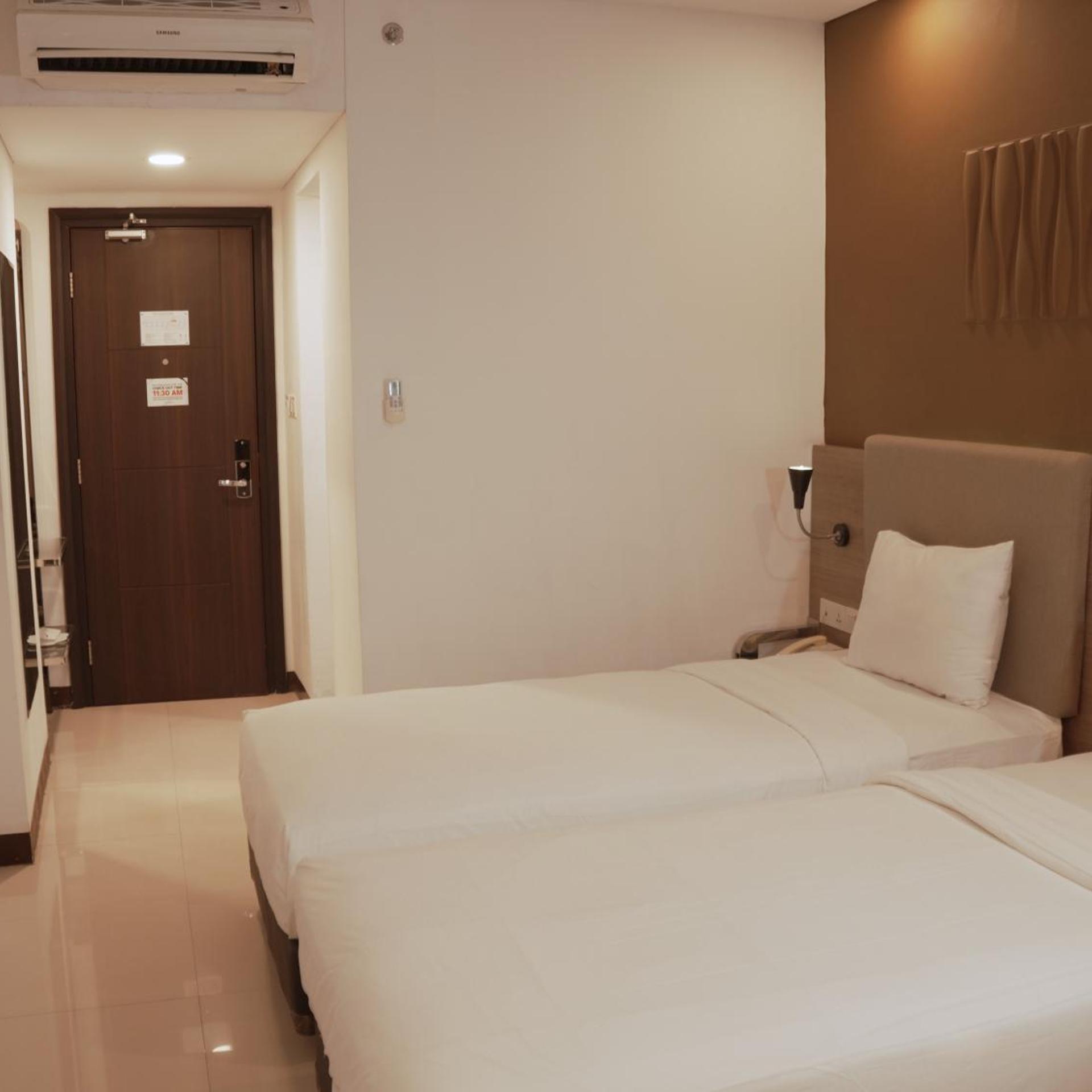 New Deluxe, Double or Twin Bed