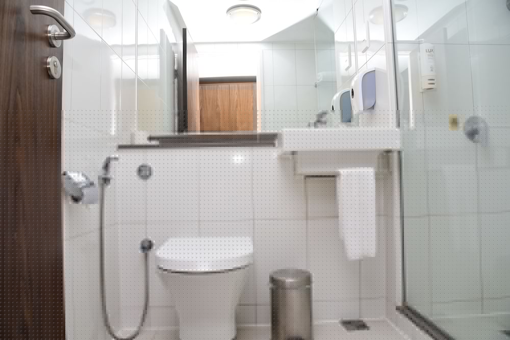 CASPIA HOTEL NEW DELHI SHALIMAR BAGH 13/67