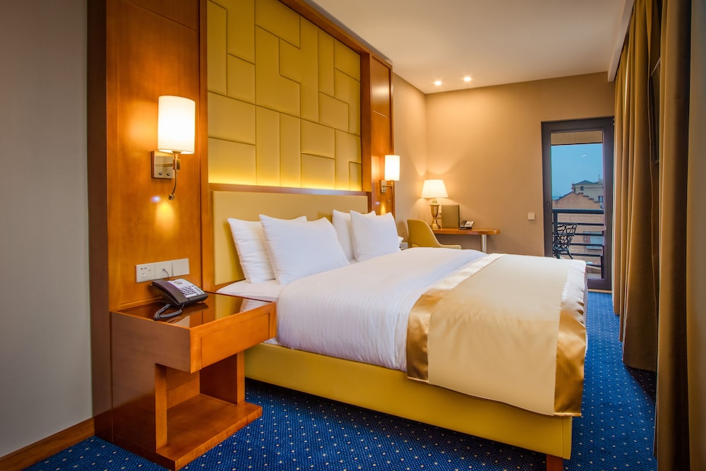 New Tiflis Hotel Tbilisi 13/62
