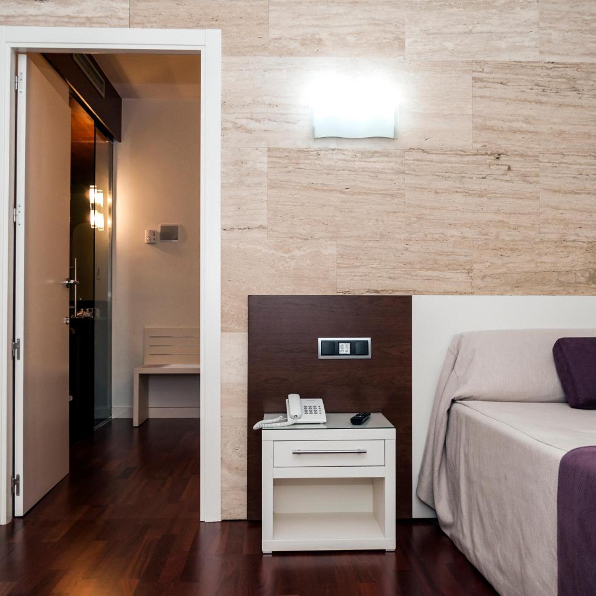 Escuderos Hotel Cruz 23/58