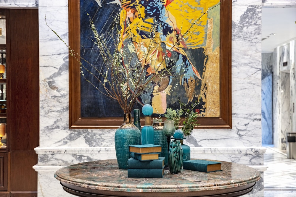 Peridot Grand Luxury Boutique Hotel 2/50