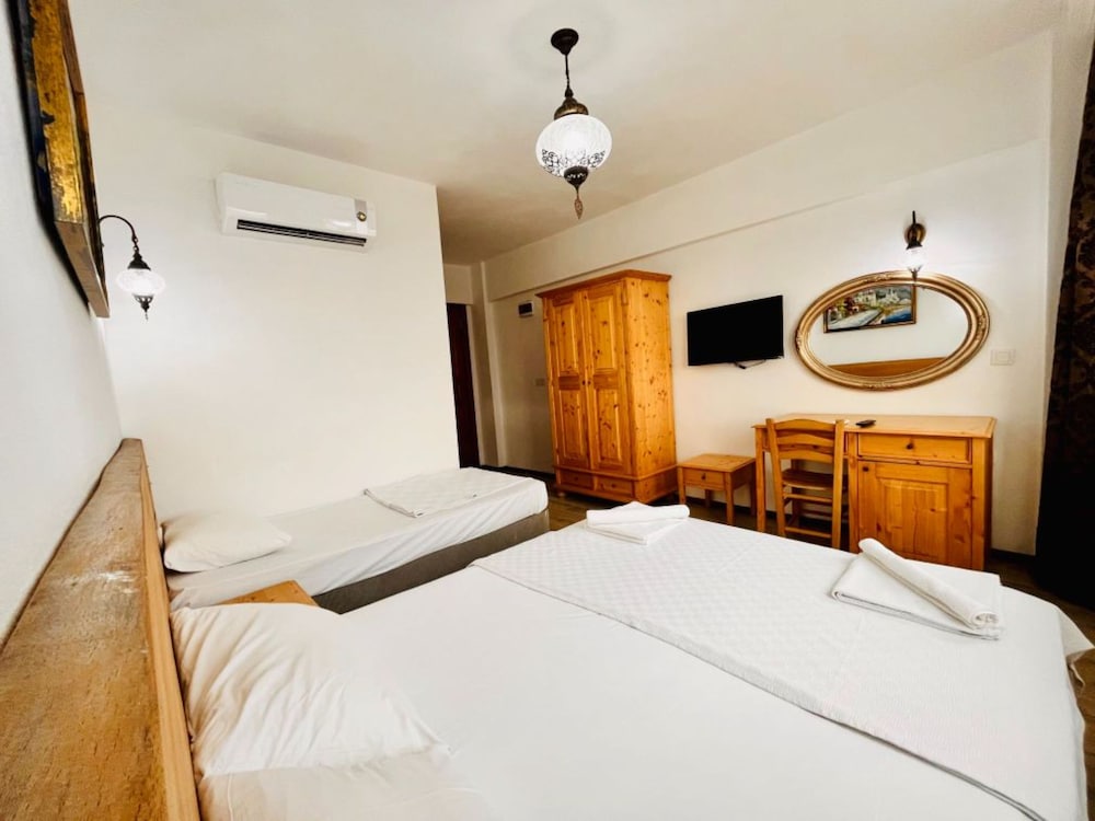 Sukha Inn Otel & Beach 10/50