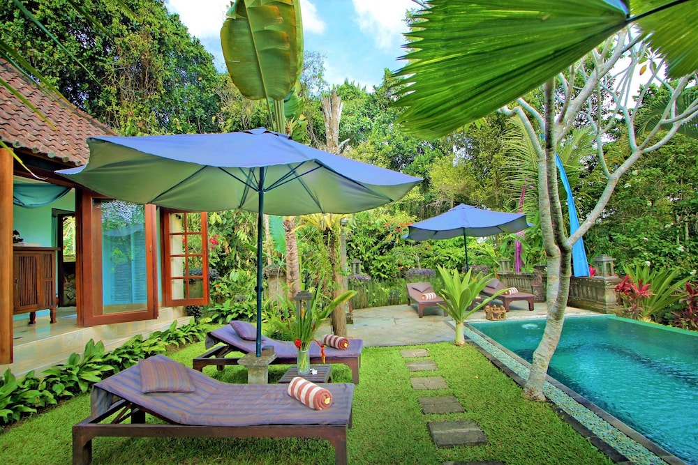 The Mahogany Villa 40/50