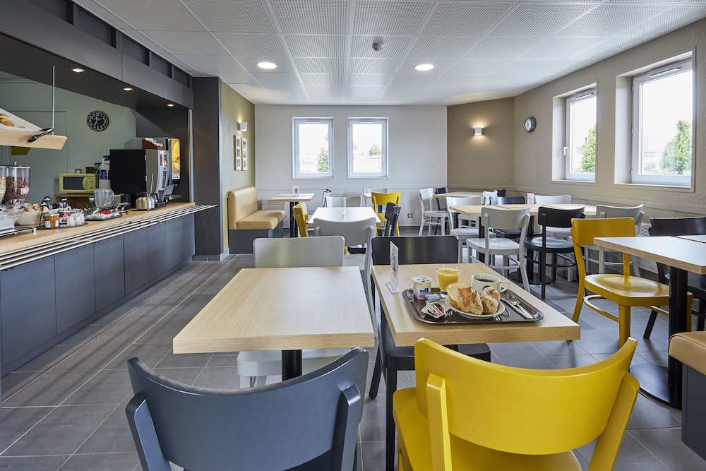 B&B Hotel Caen Memorial 28/33