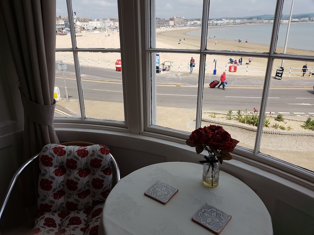 Beach View Guest House 9/10