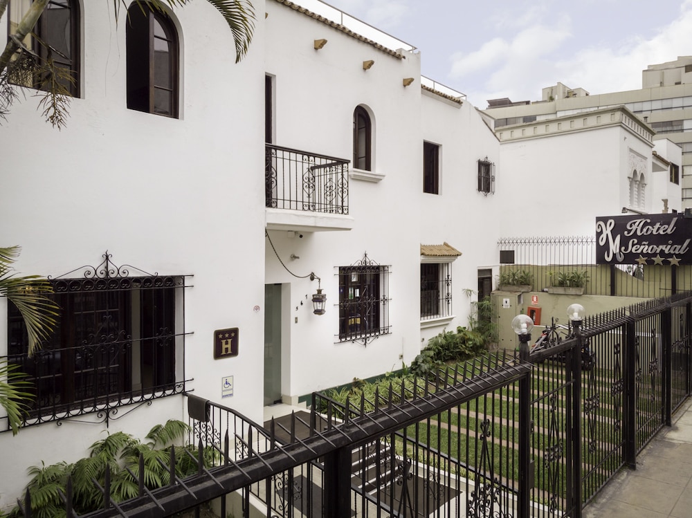 HOTEL SENORIAL 2/52