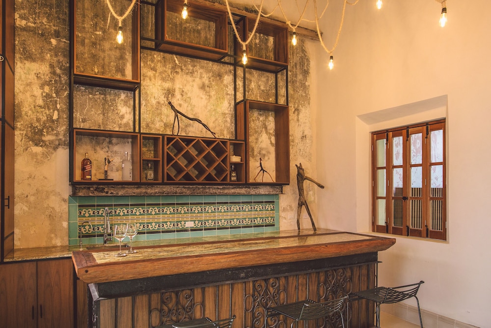 TreeHouse Boutique Hotel 7/50