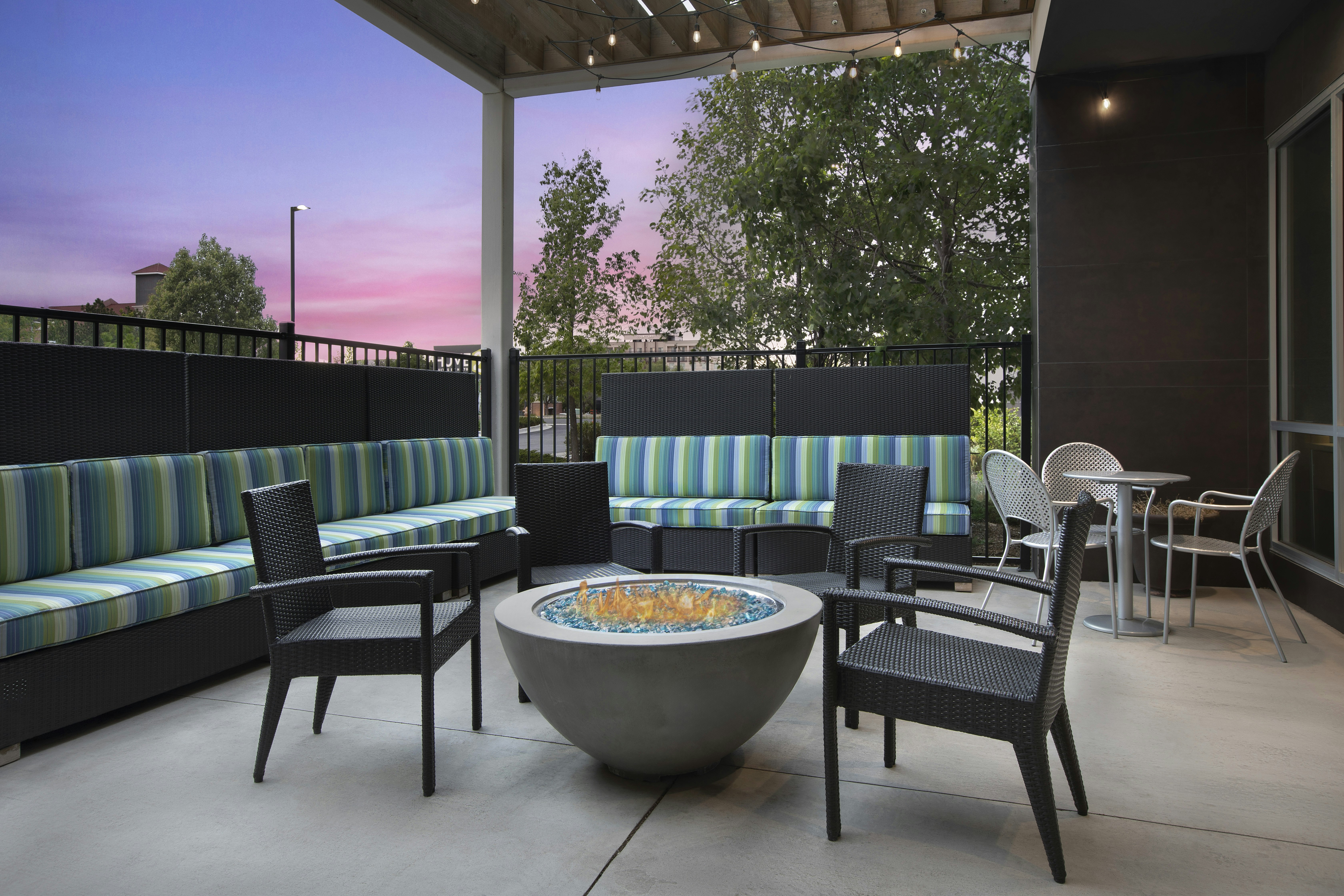 Home2 Suites By Hilton Denver International Airport 15/19
