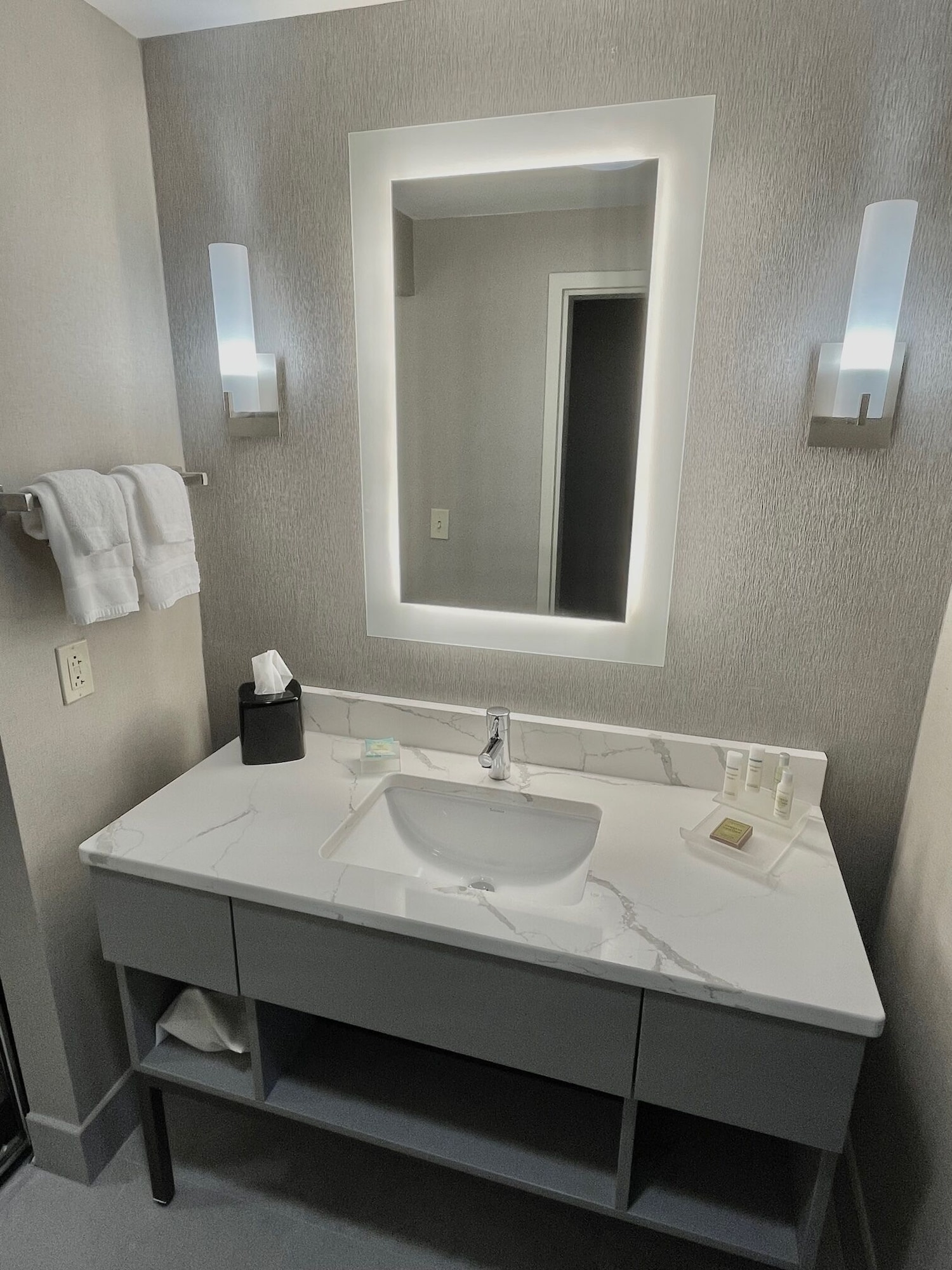 جناح بسريرين كوين، Homewood Suites by Hilton York 4/8