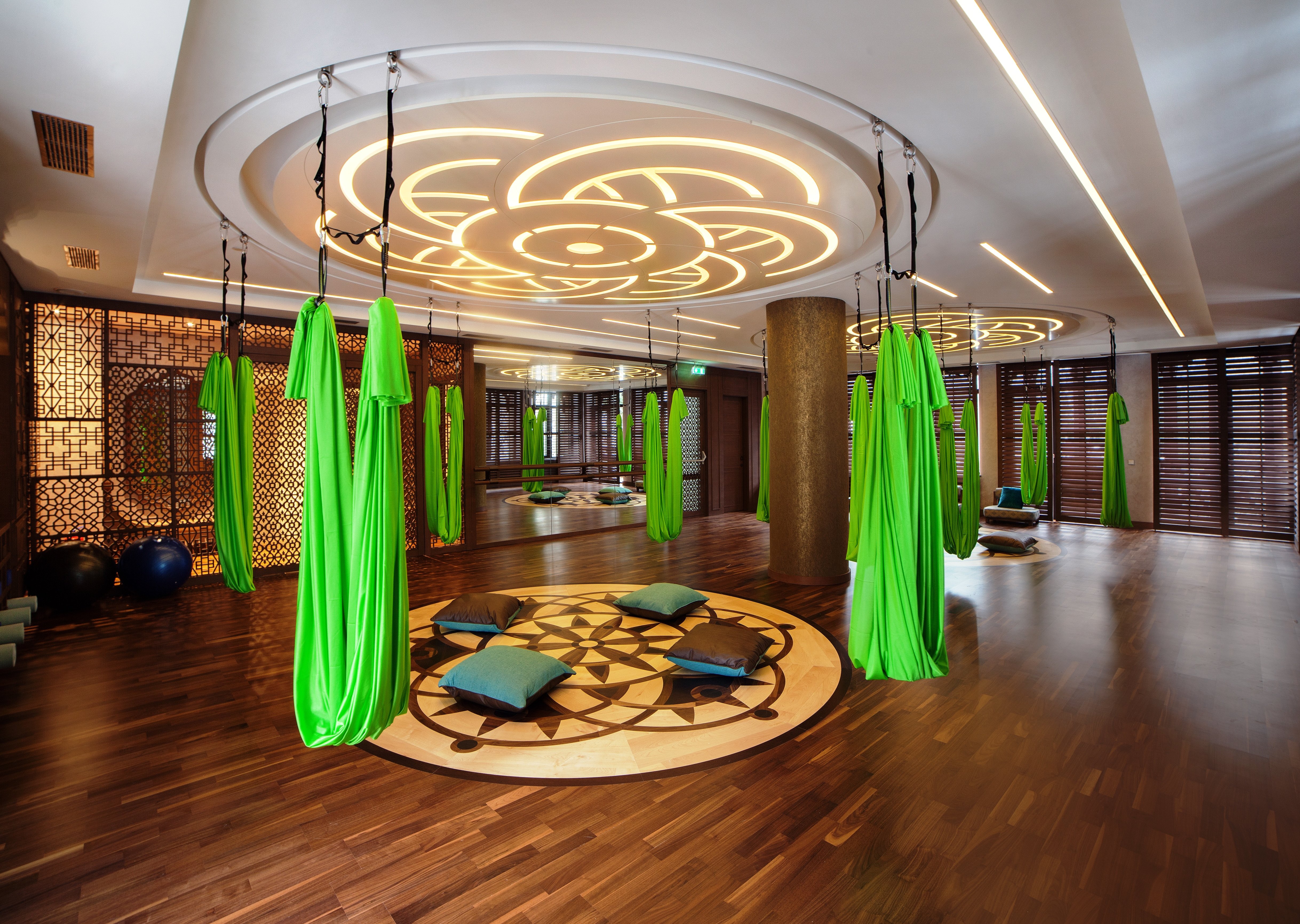Crowne Plaza Borjomi 68/76
