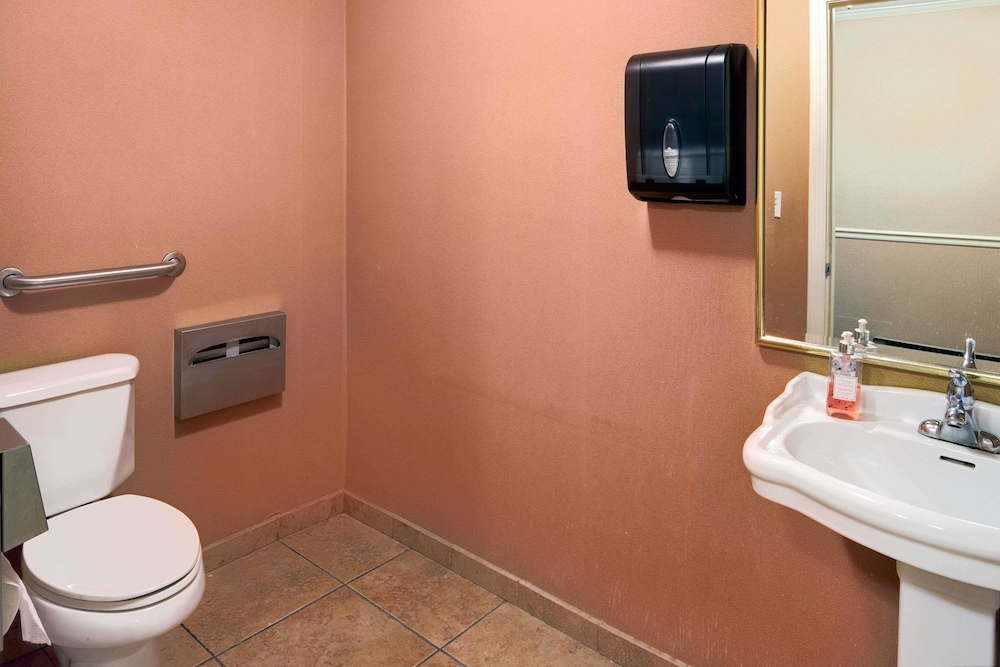Travelodge By Wyndham Beckley 29/29