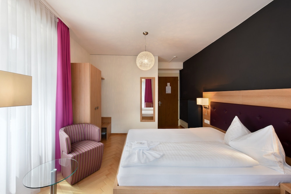 Budget Waldhotel Unspunnen 17/50