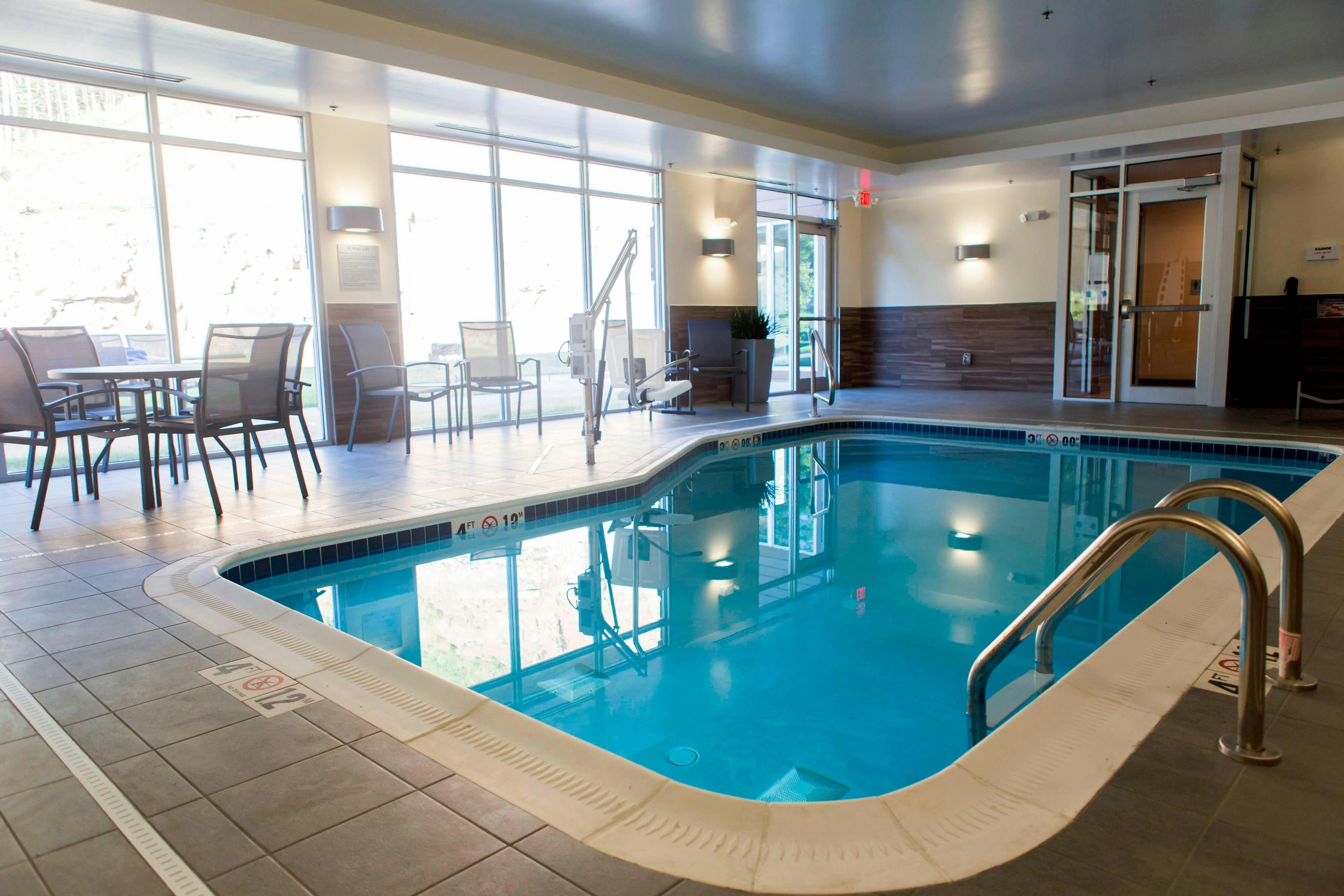 Fairfield Inn Suites Cambridge 22/42