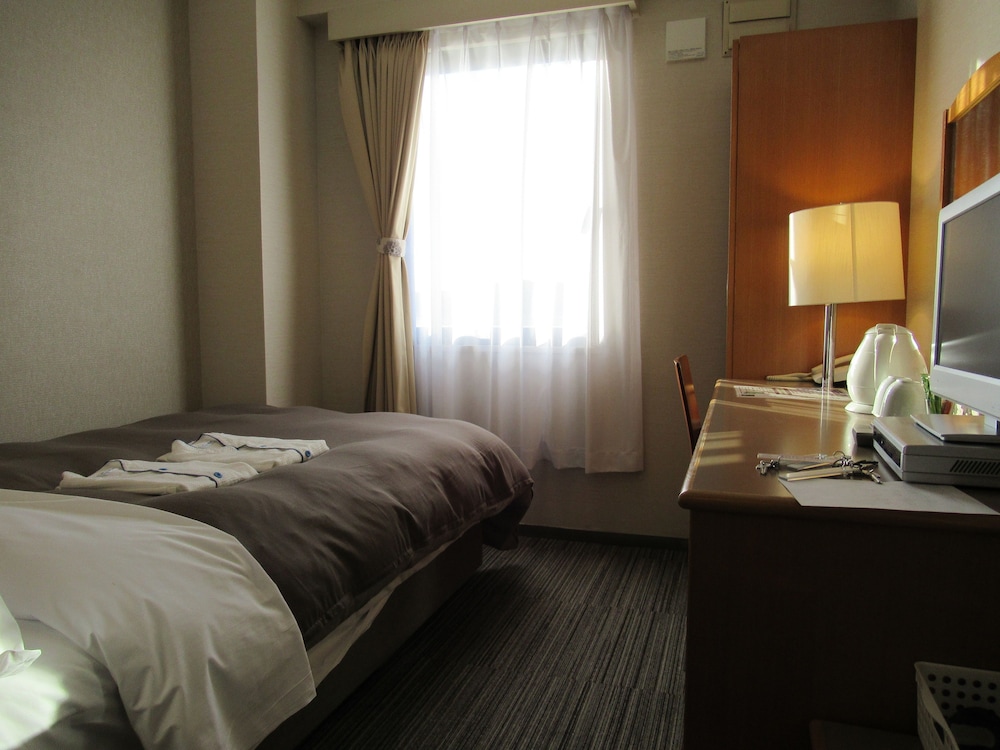Center Hotel Mihara 13/69