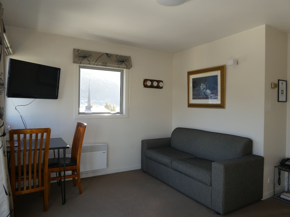 Caples Court 21/50