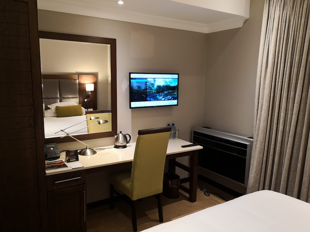 PREMIER RESORT SANI PASS 60/71