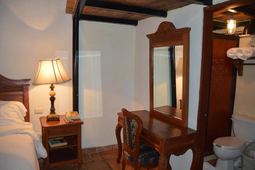 Hotel Meson del Mar 39/41