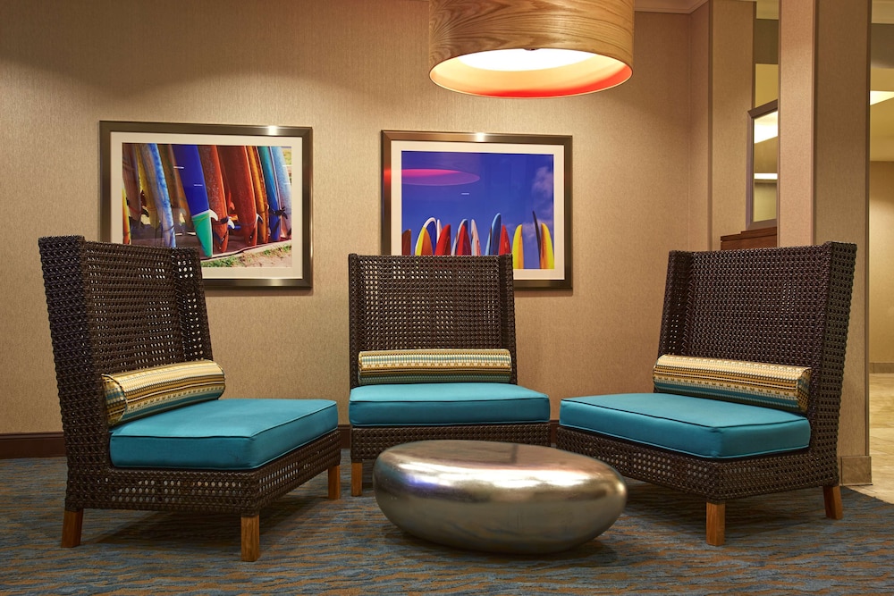 Hilton Garden Inn Los Angeles Redondo Beach 16/48