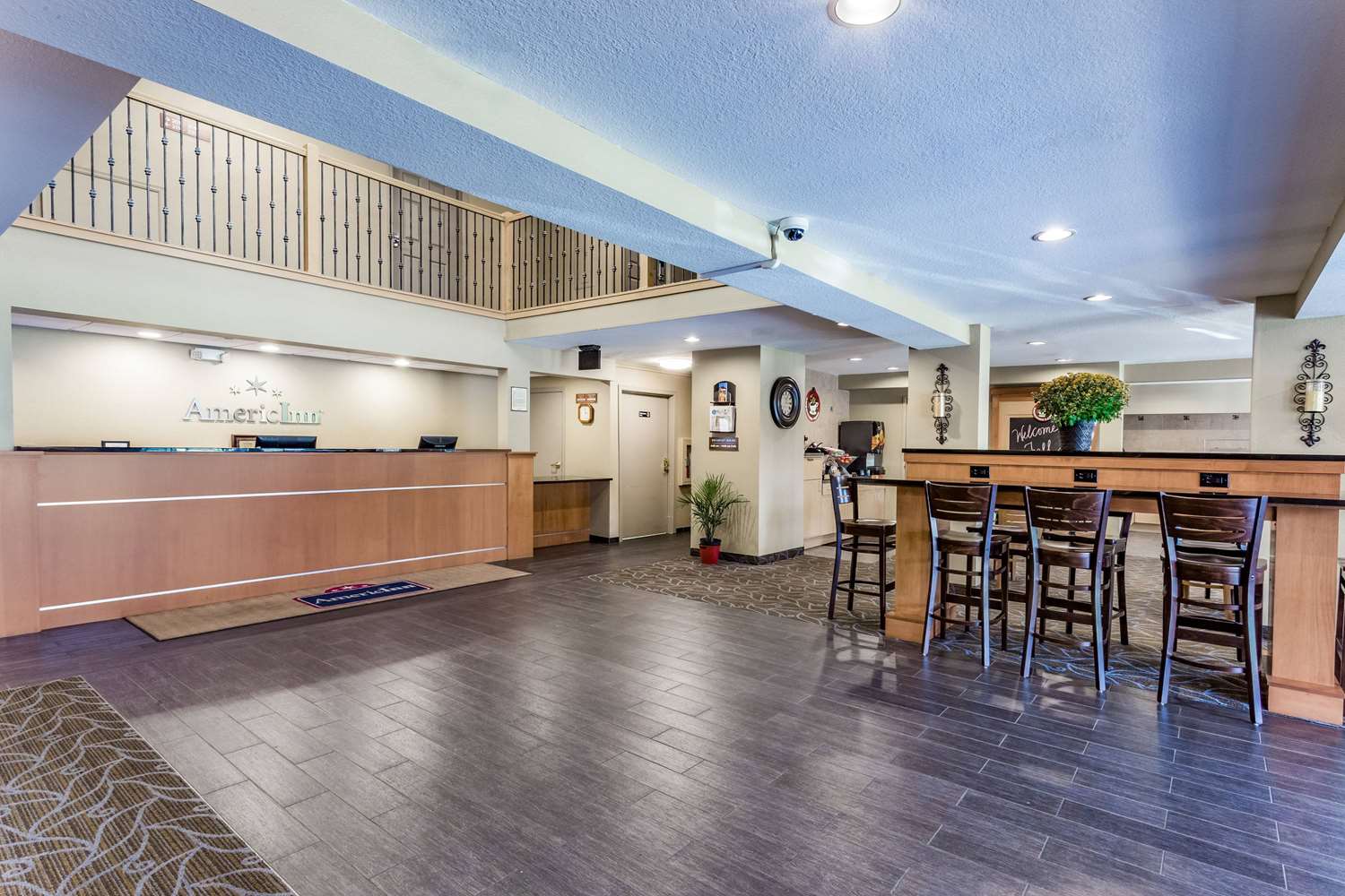 AmericInn by Wyndham Burnsville 6/20