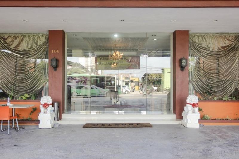 Reddoorz Plus Cikarang 7/20