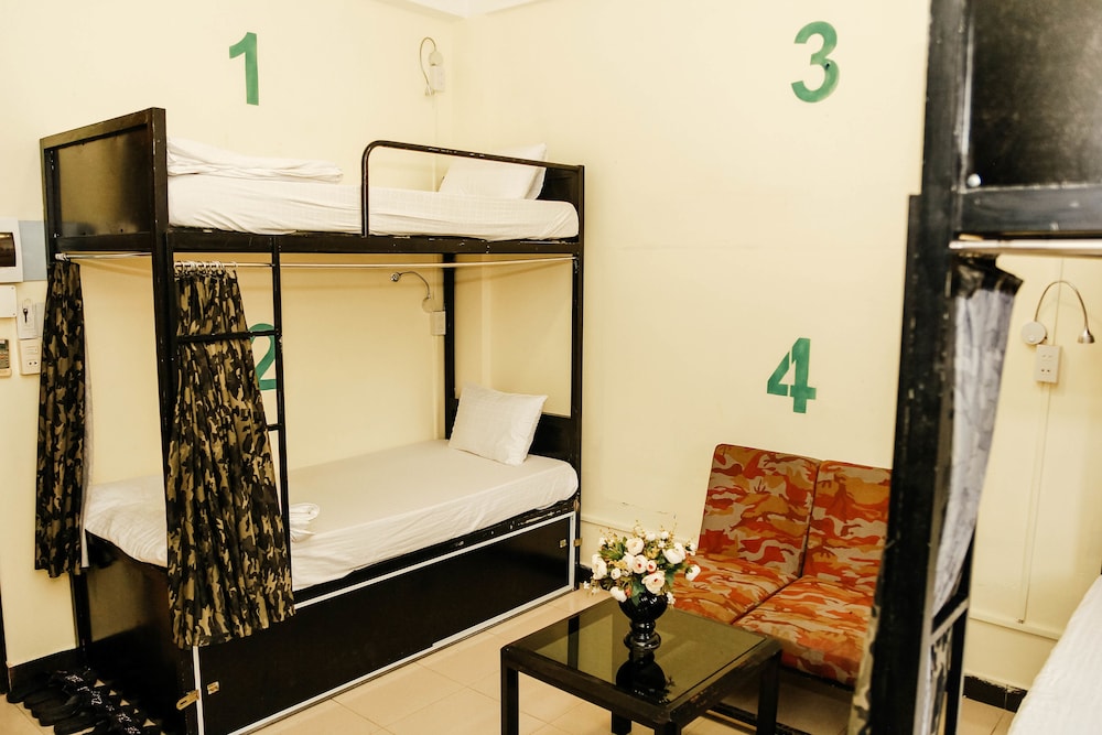 Dmz Hostel Hue 50/50
