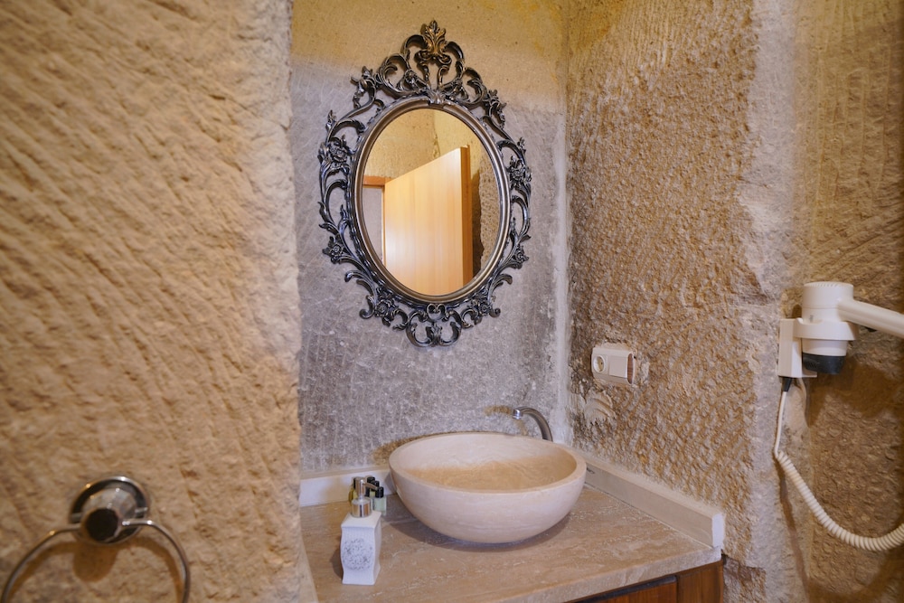 Salkim Cave House 46/50