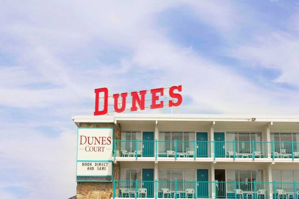 The Dunes Motel 6/40