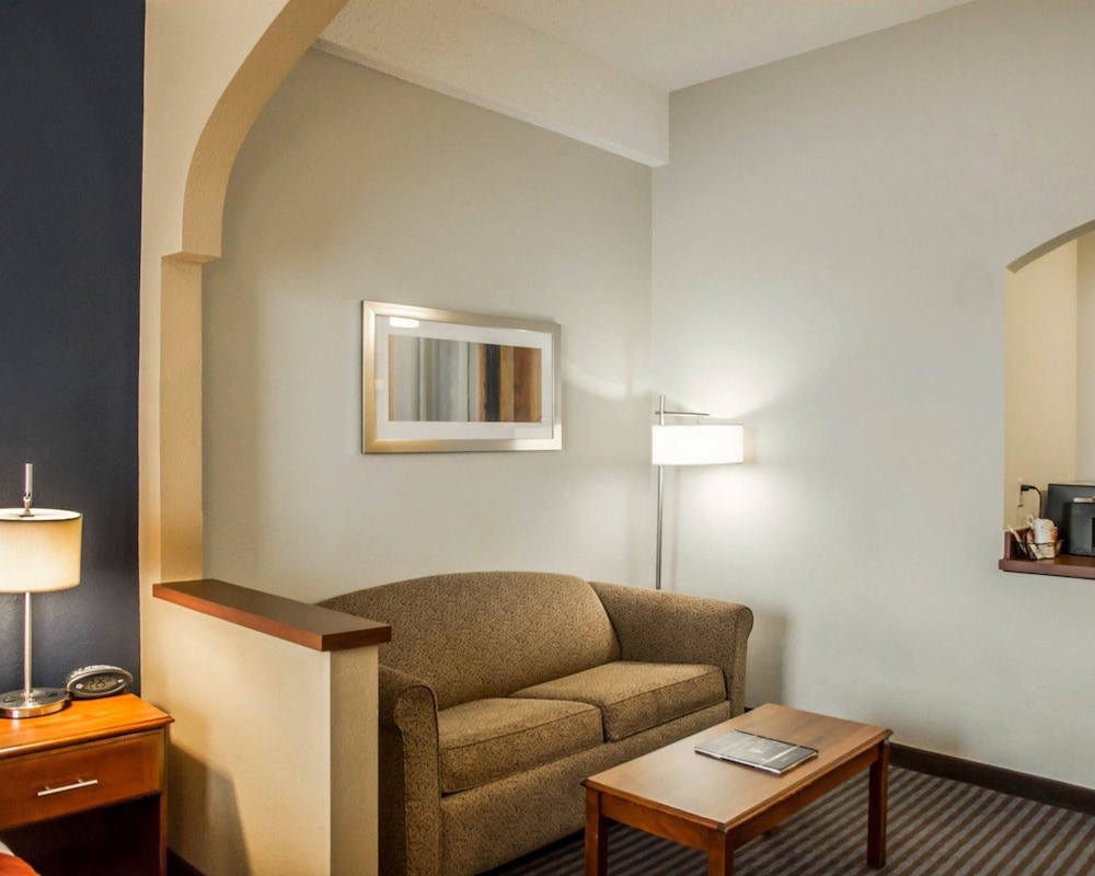 Fairfield Inn & Suites Newport Cincinnati 25/36