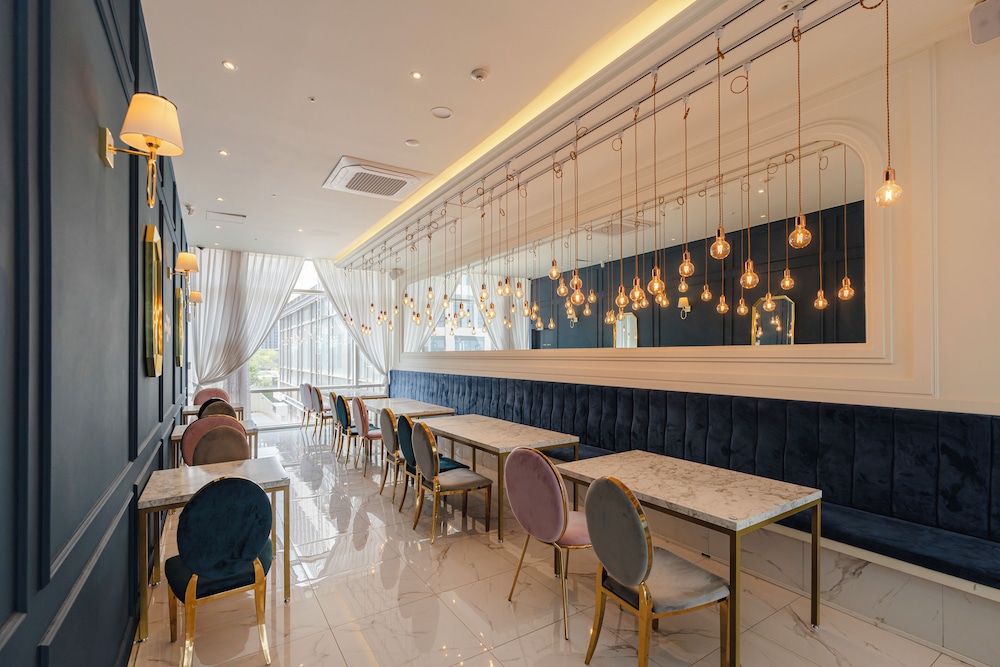 SR Hotel Yeongjong 47/52