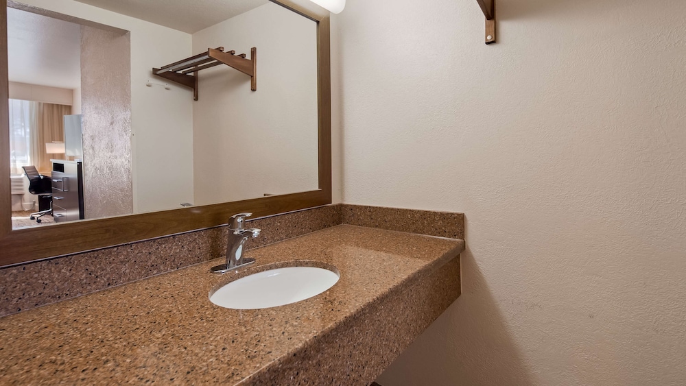 Best Western Pony Soldier Inn & Suites 21/40