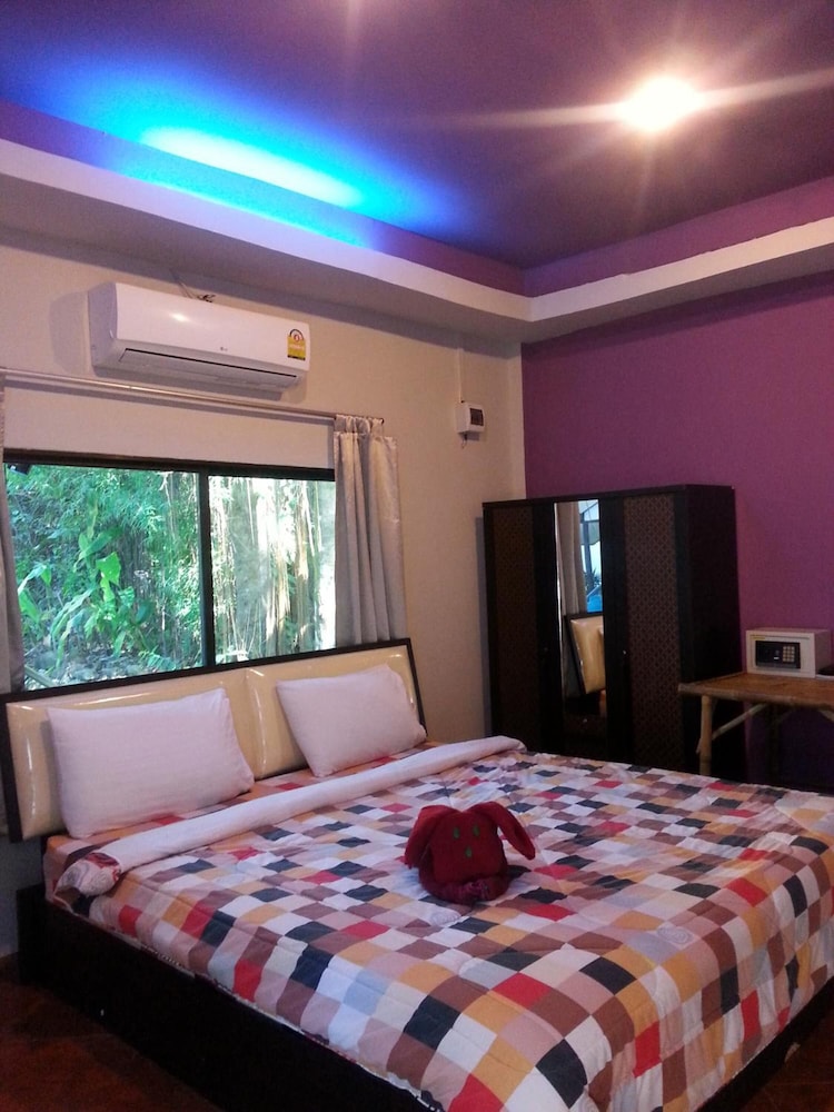 Exotic Bungalows 19/56