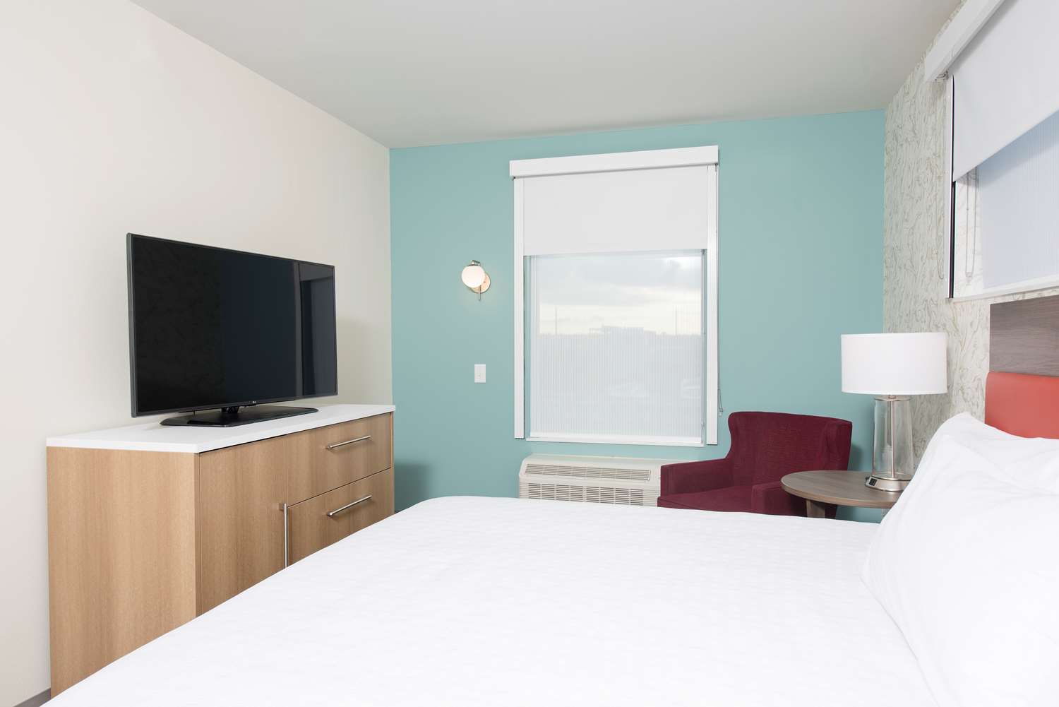 1 BEDROOM, SUITE, KING BED