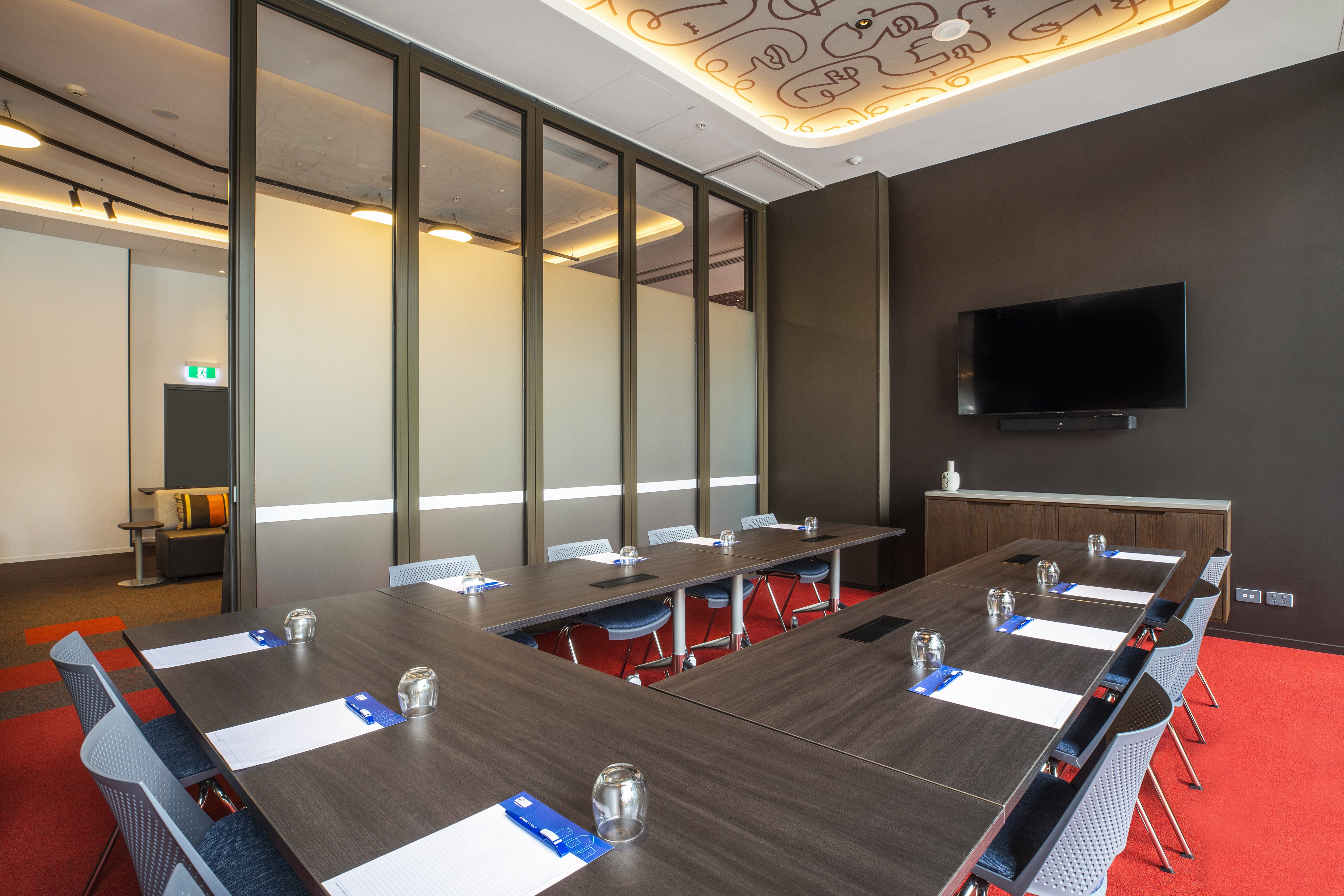 Holiday Inn Express Melbourne Little Collins 63/74