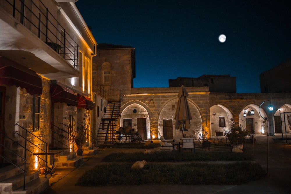 Cavusin Cave House 2/50