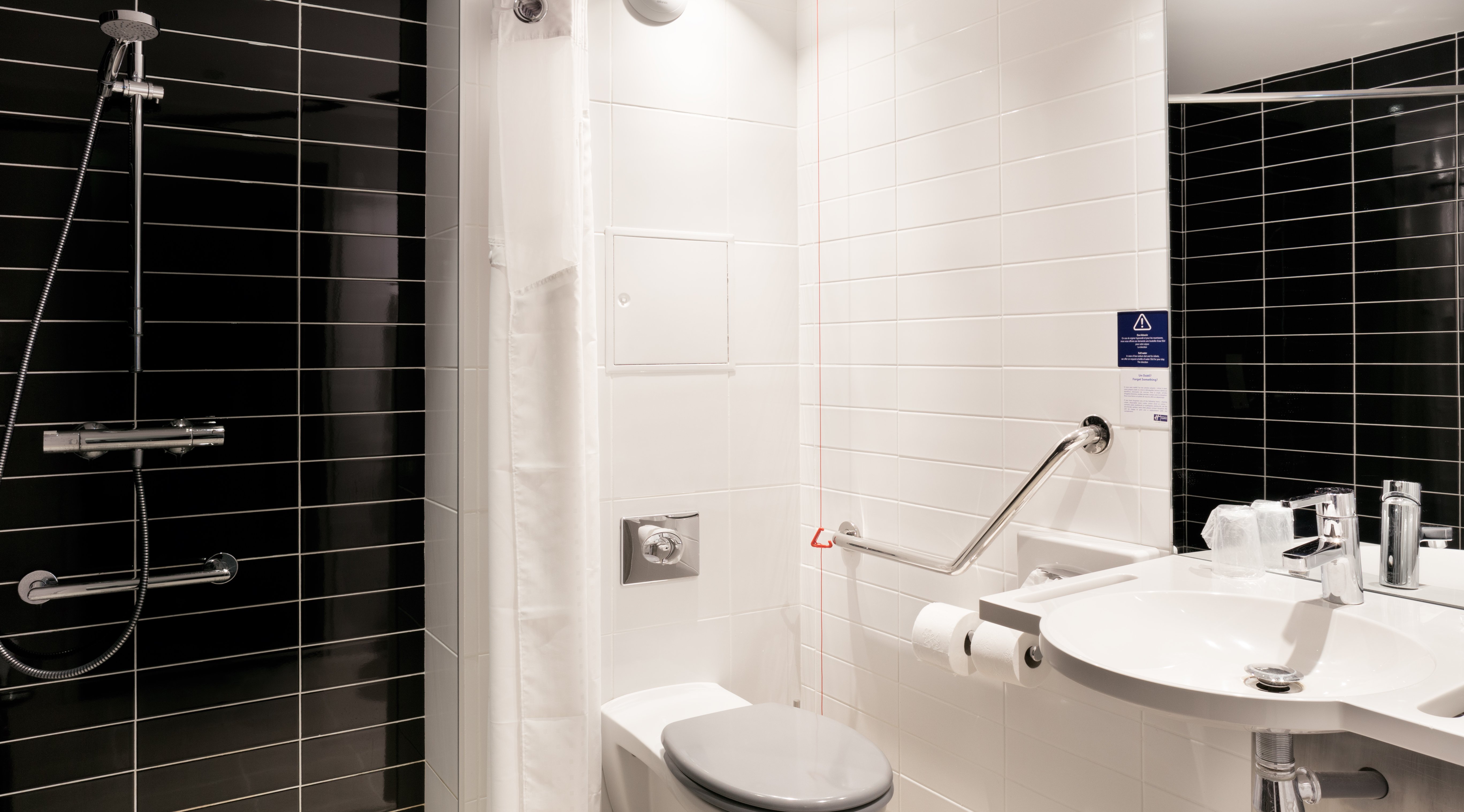 HOLIDAY INN EXPRESS AMIENS 70/73