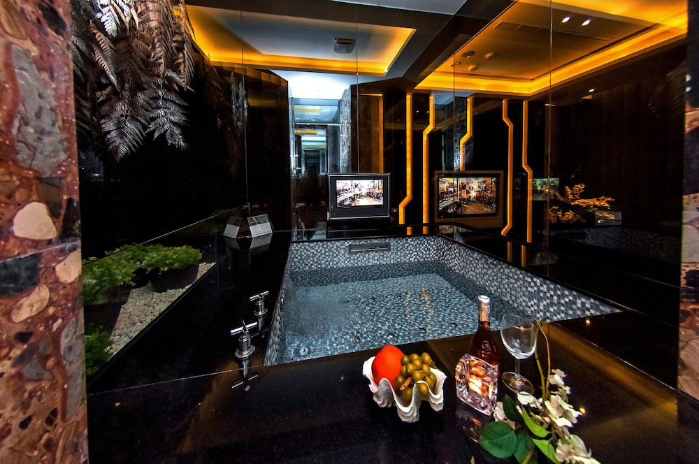 Jin Sha Motel 28/49