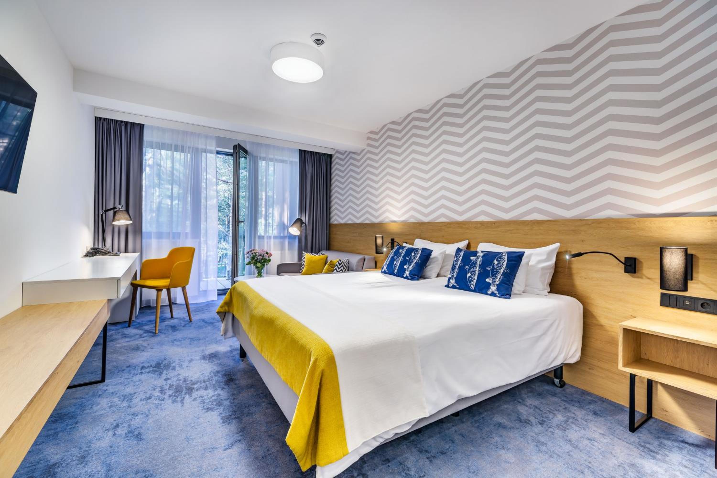 Premium, King Bed, Forest View, Sofa, Balcony