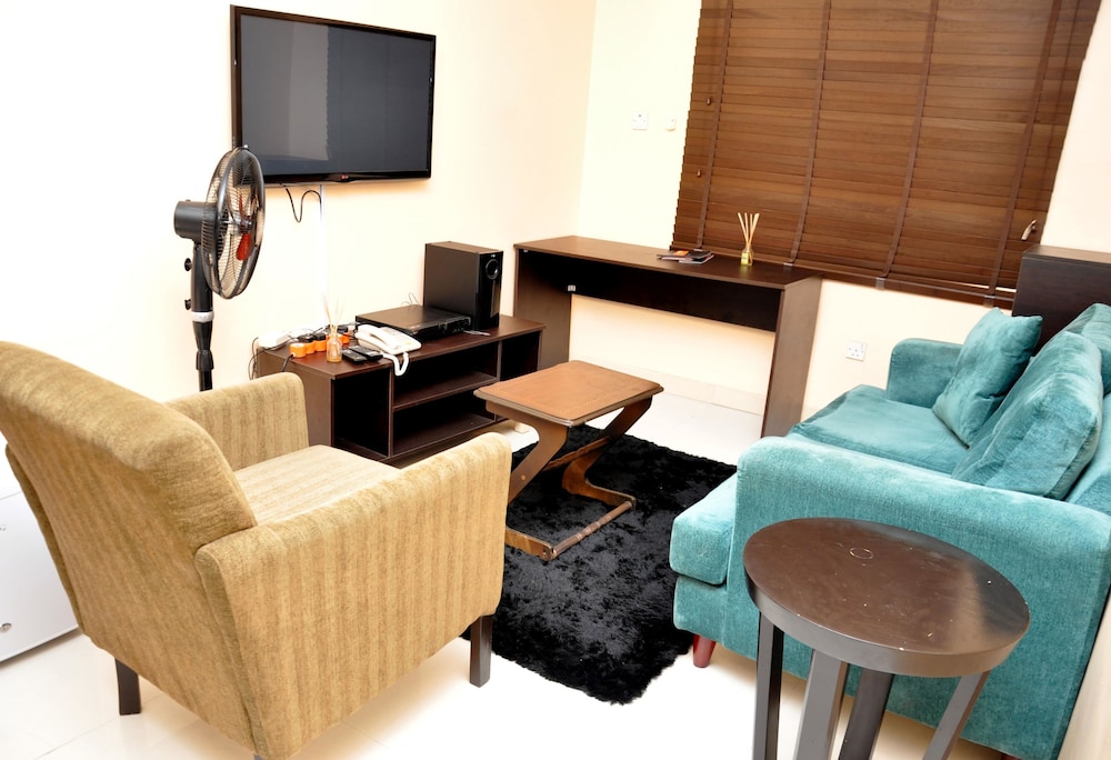 Topaz Luxury Suites & Apartments 22/40